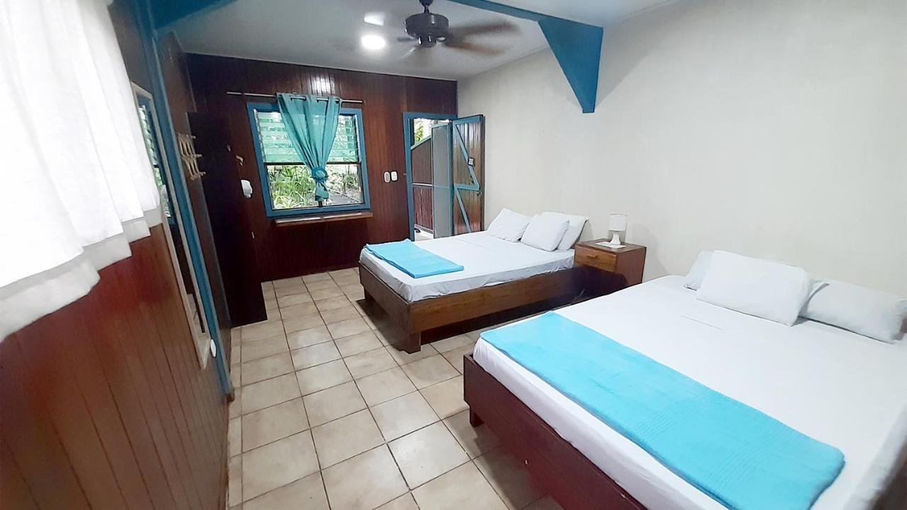 Lapalapa Beachfront Hotel Puerto Viejo de Talamanca Exterior photo